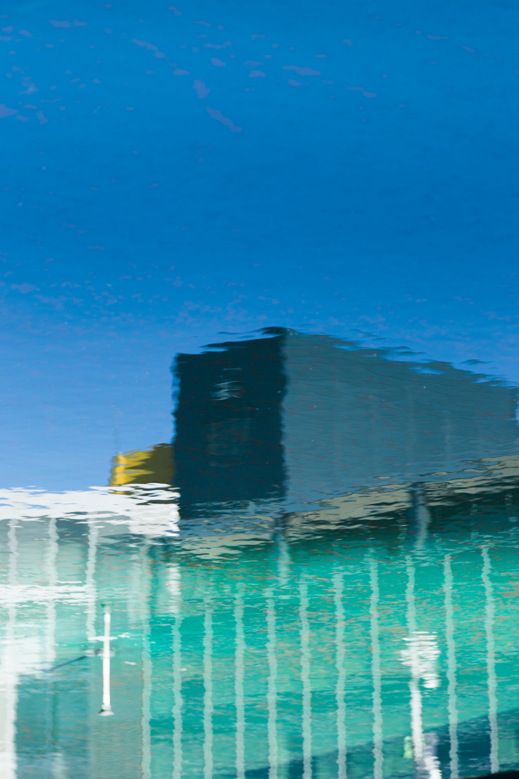 Limpieza y mantenimiento de piscina (pH y cloro)